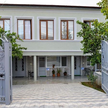 Cozy House Hotell Kutaisi Exteriör bild